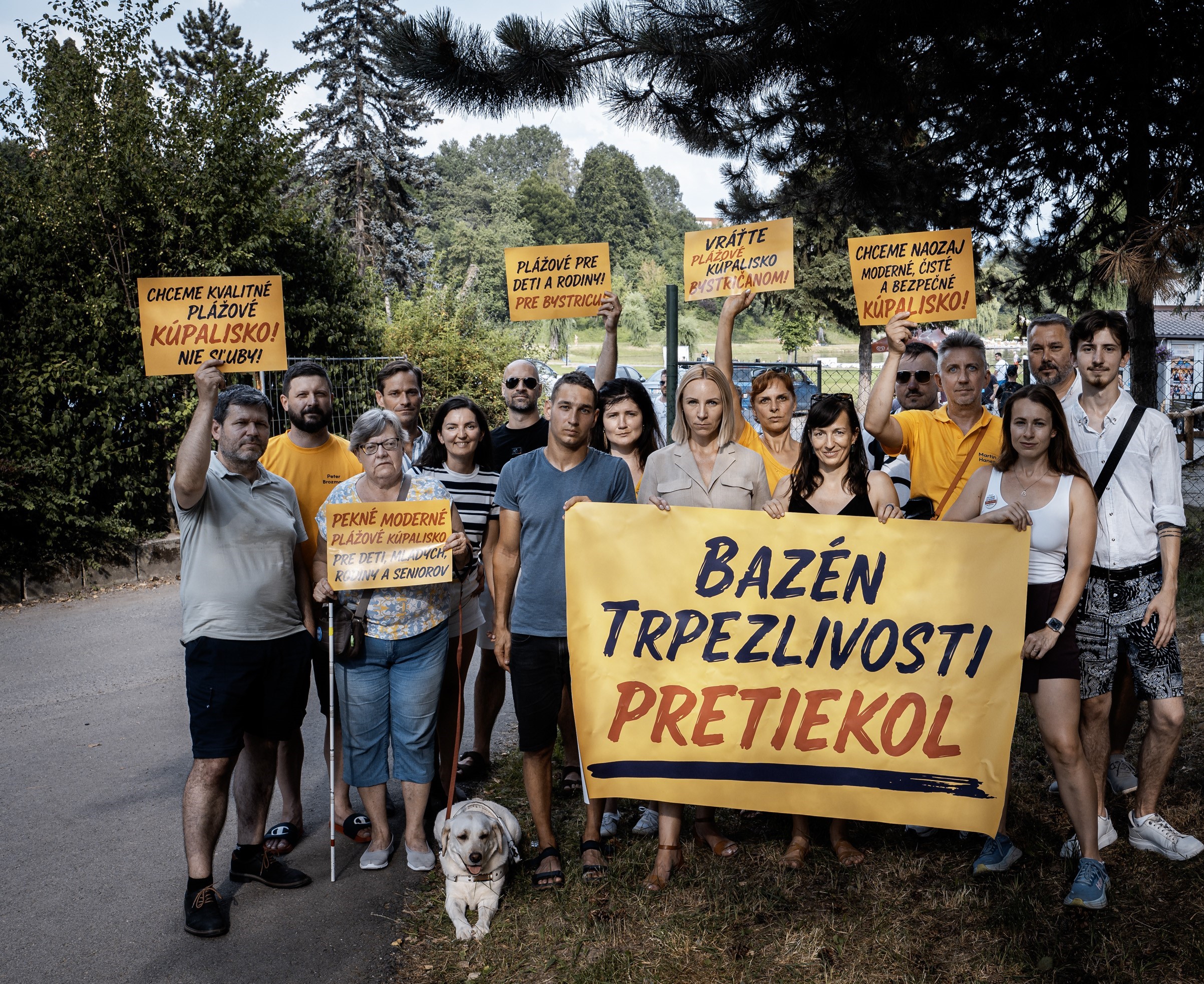 Bazén trpezlivosti pretiekol